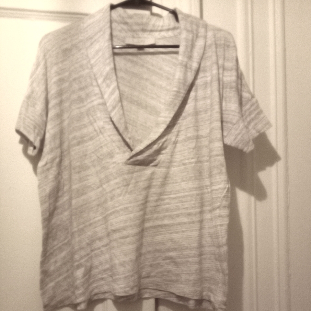 Loft Women's Gray V-Neck Top Size Medium